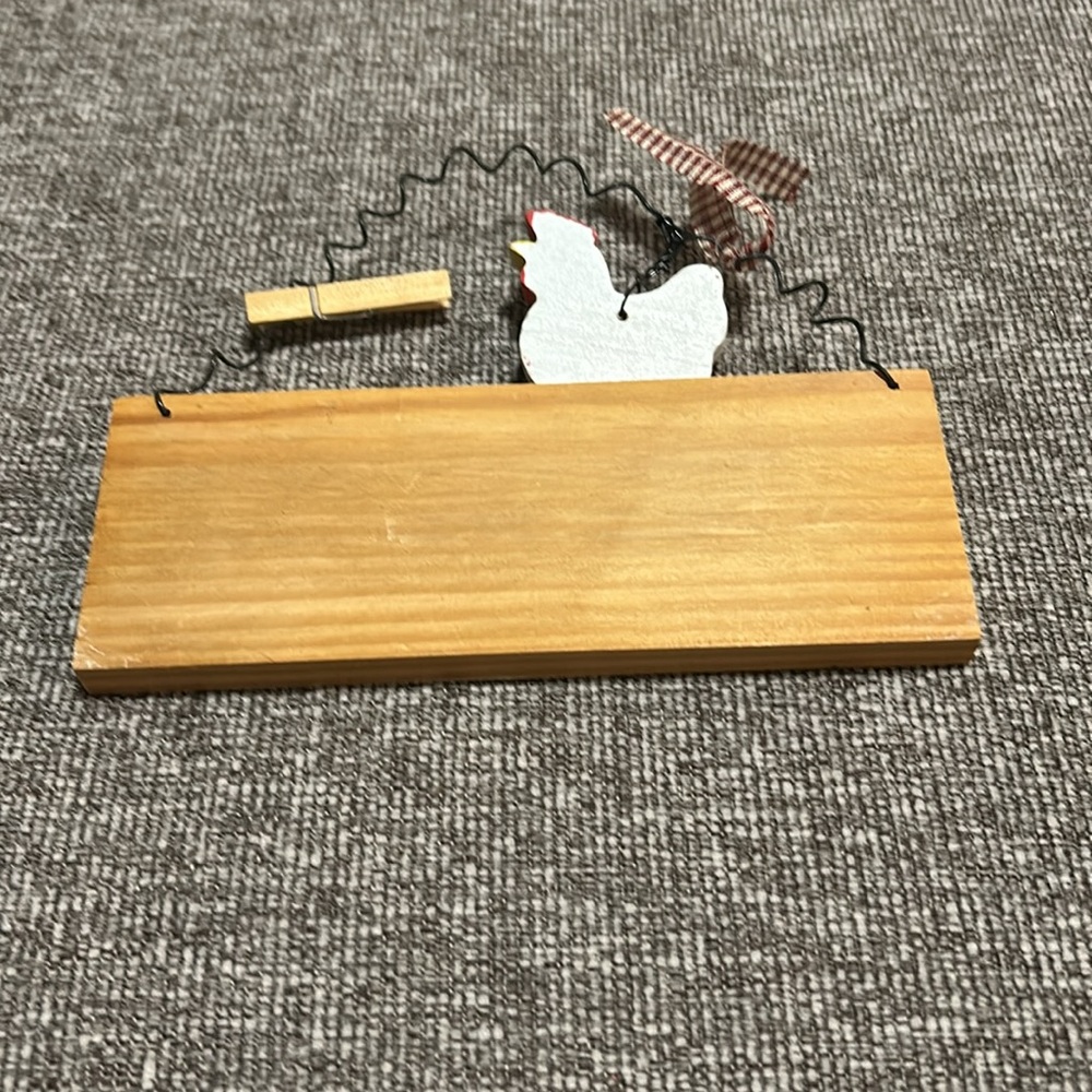 “Kitchen closed” wood sign with wire hanger 7x6 - Picture 4 of 4